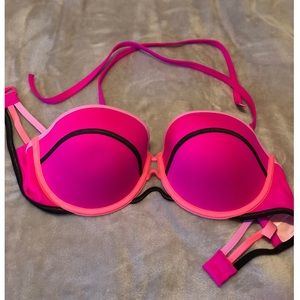 Victoria’s Secret top